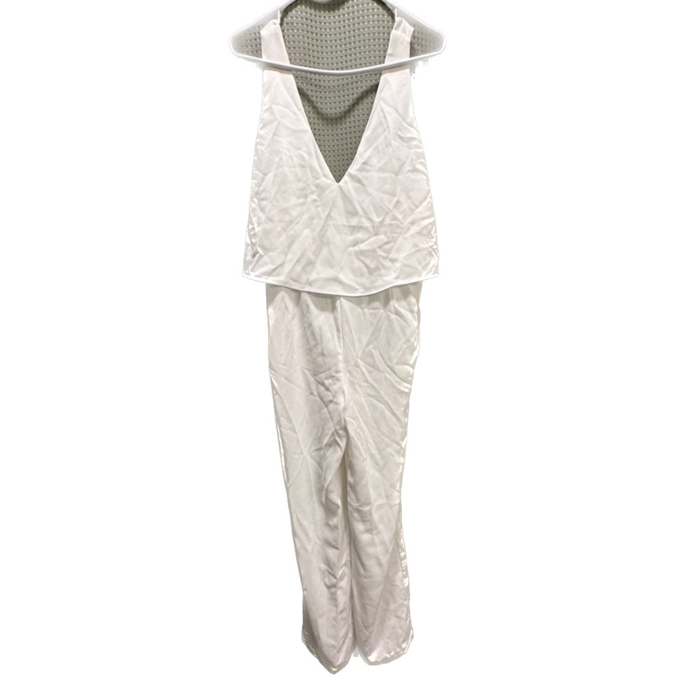 Sleeveless White Jumpsuit - Picture 4 of 6